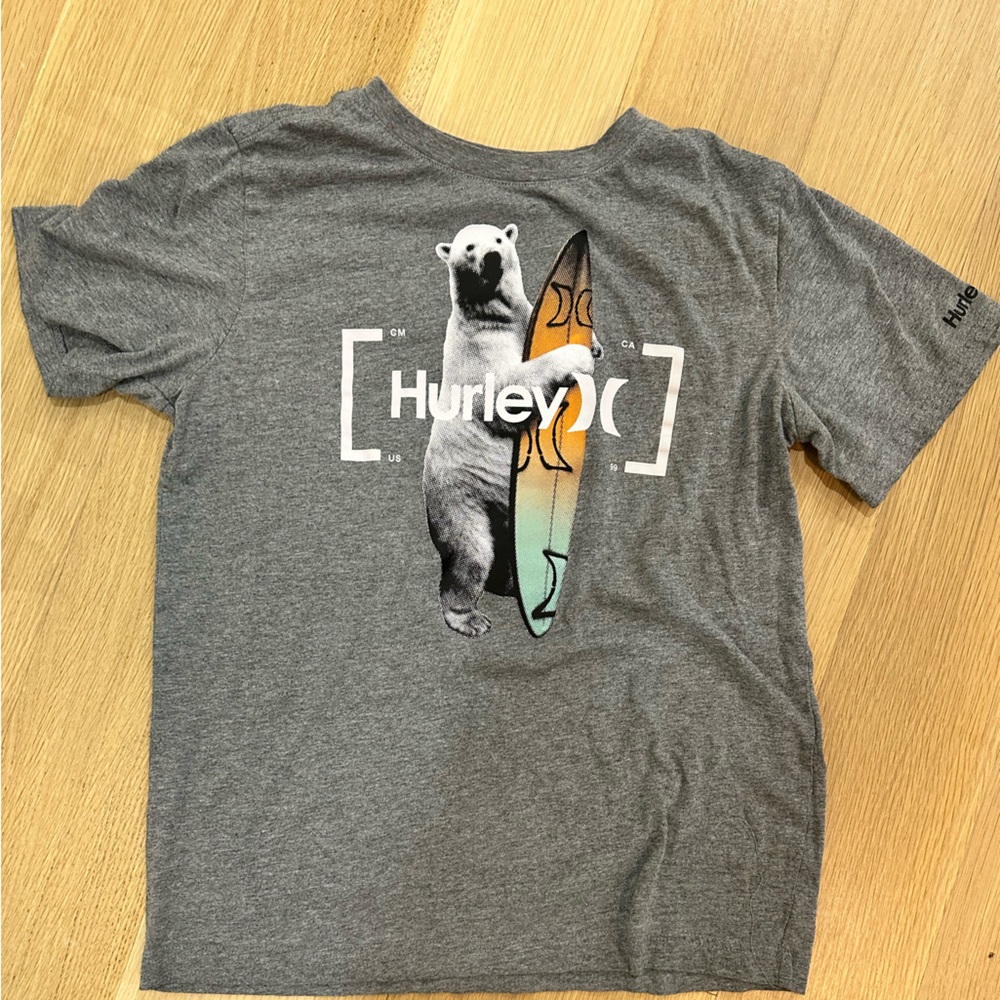 Hurley T shirt. Size Youth XL